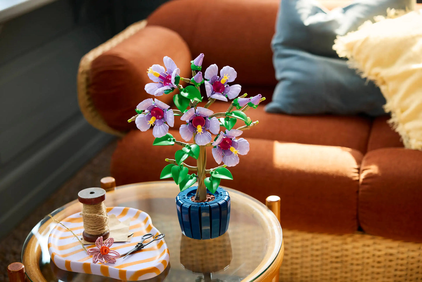 Compatible - 10372 - Botanicals - Hibiscus - 660 Pieces
