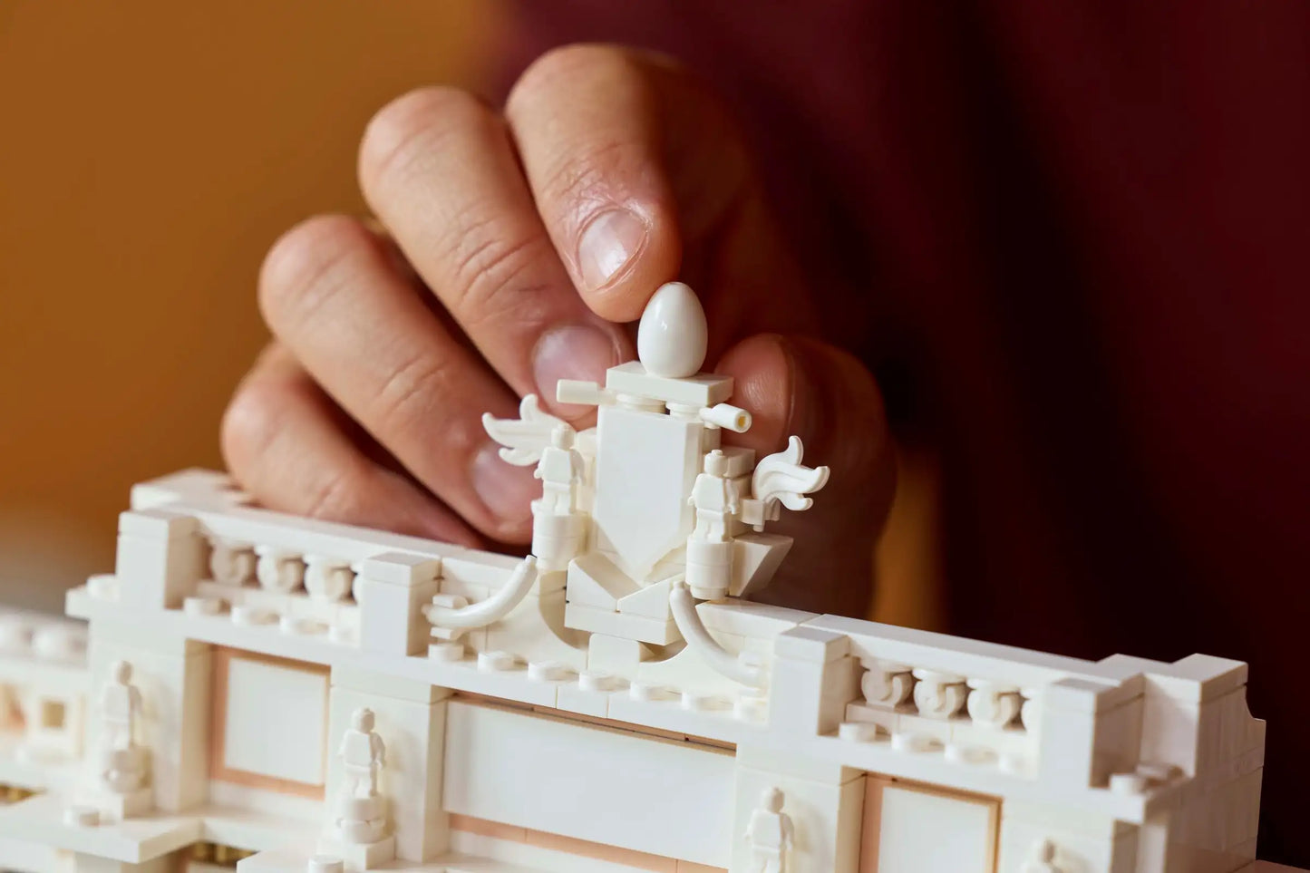 Compatible - 21062 - Trevi Fountain - 1880 Pieces
