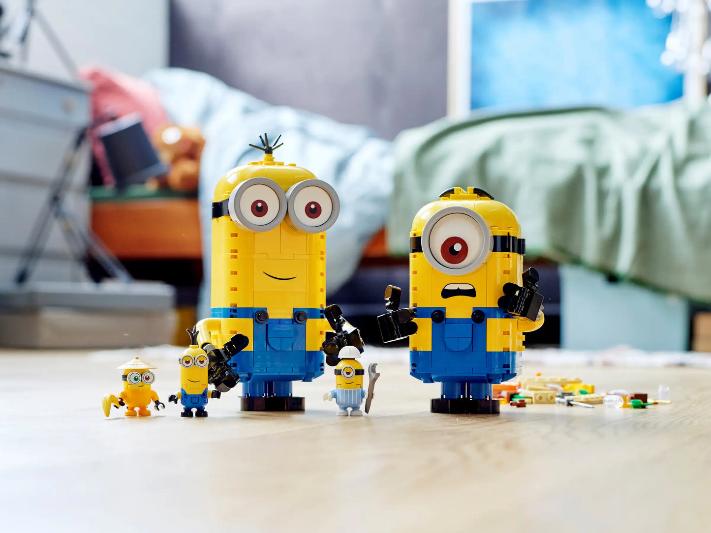 Compatible - 75551 - Brickbuilt Minions And Their Lair - 876 Pieces