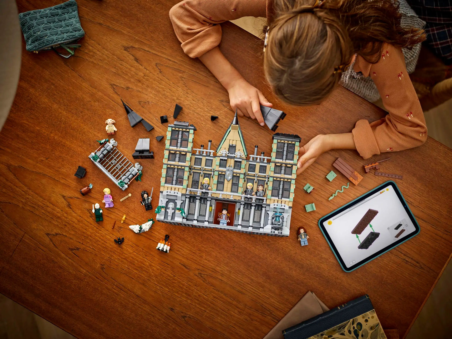 Compatible - 76453 - Harry Potter - The Malfoy Manor - 1601 Pieces