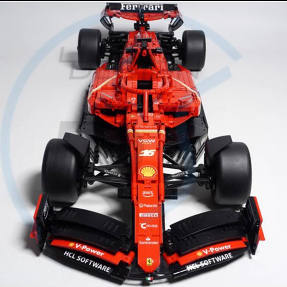 MOC-175601 - Scuderia Ferrari - 3356 Pieces