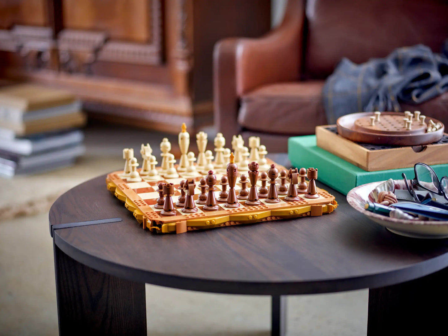Compatible - 40719 - The Classic Chess Set - 743 Pieces