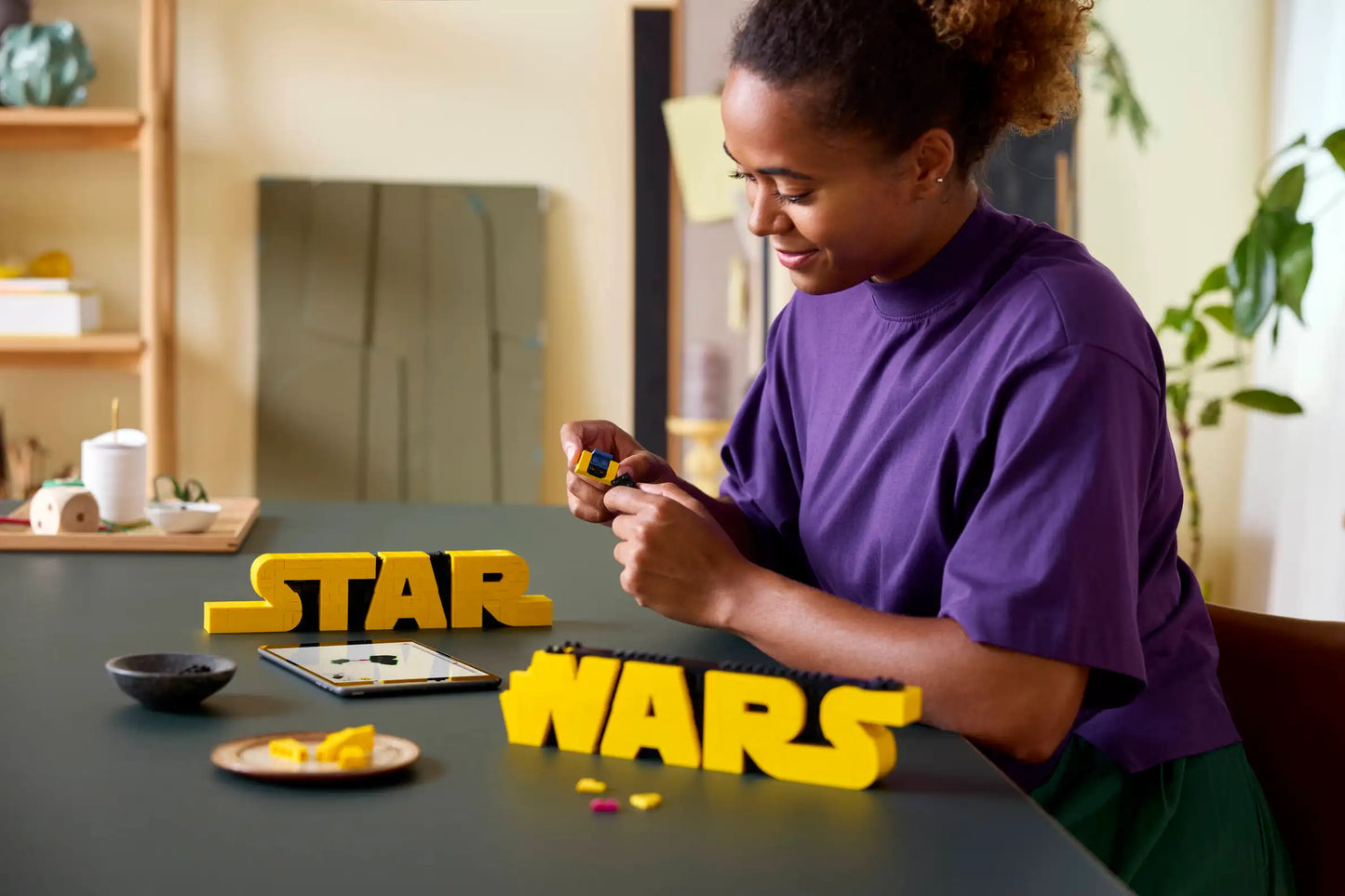 Compatible - 75407 - Brick Built Star Wars Logo - 700 Pieces