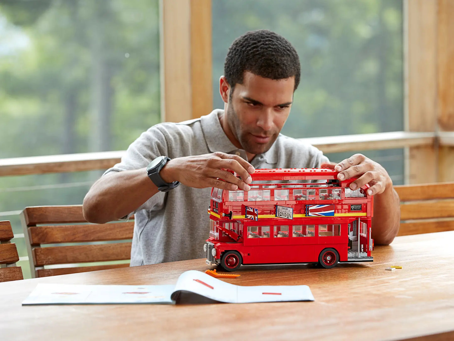 Compatible - 10258 - Icons - London Bus - 1686 Pieces