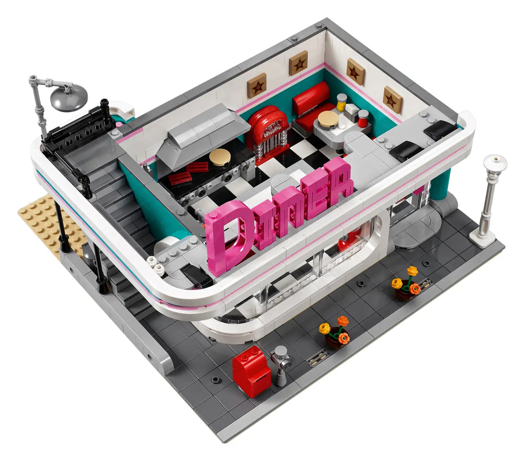 Compatible - Icons - 10260 - Downtown Diner - 2480 Pieces