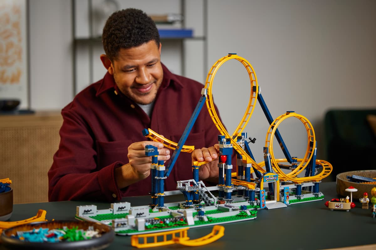 Compatible - Icons - 10303 - Loop Coaster - 3,756 Pieces (w/ Powered UP)