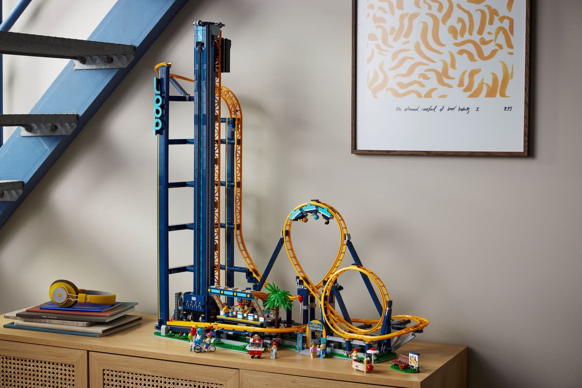 Compatible - Icons - 10303 - Loop Coaster - 3,756 Pieces (w/ Powered UP)