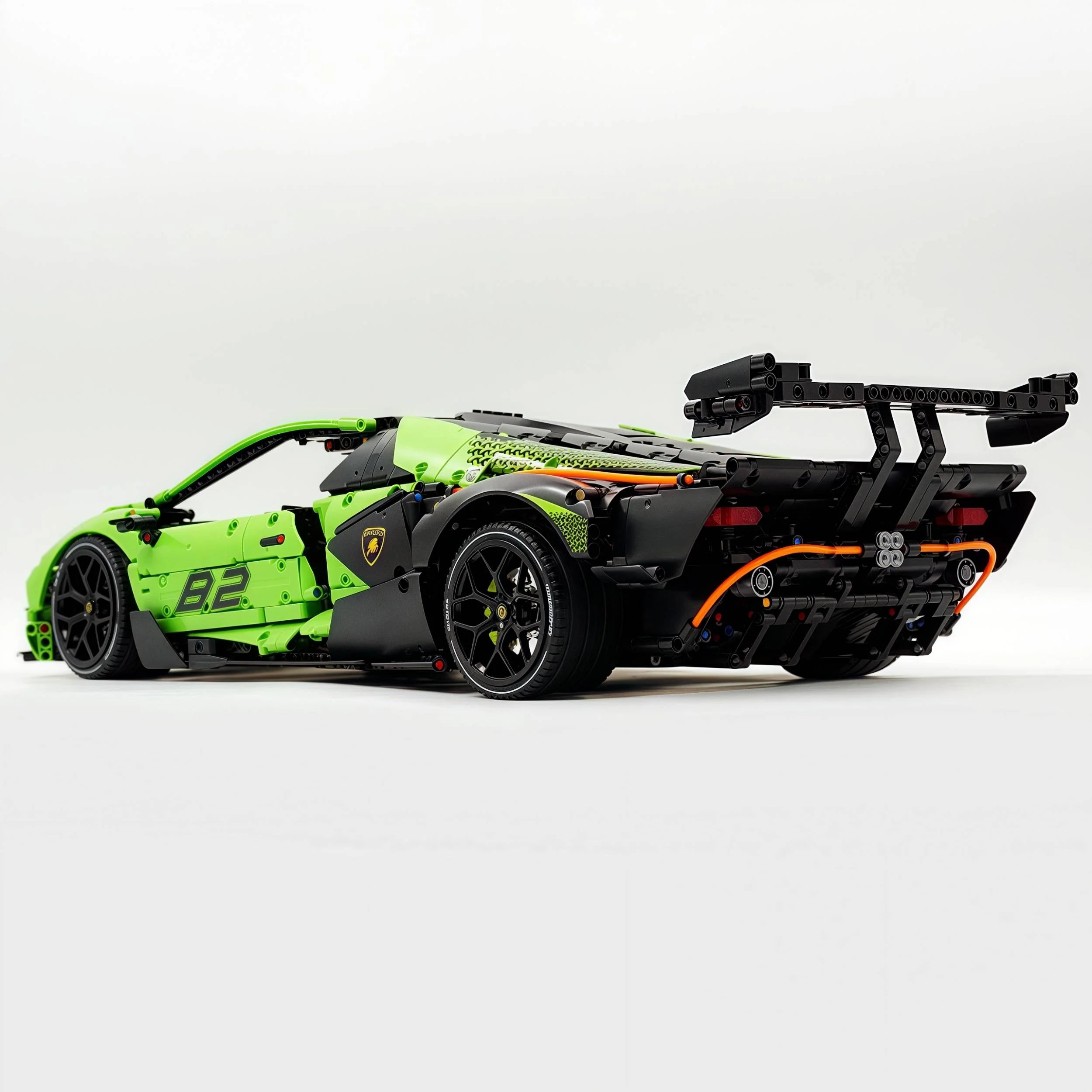 LaoLiang MOC 01 - Lamborghini Essenza SCV12 - 4100 Pieces