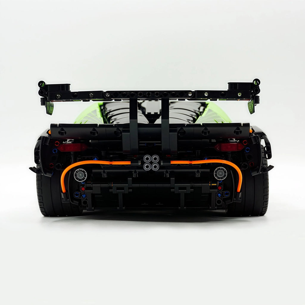 LaoLiang MOC 01 - Lamborghini Essenza SCV12 - 4100 Pieces