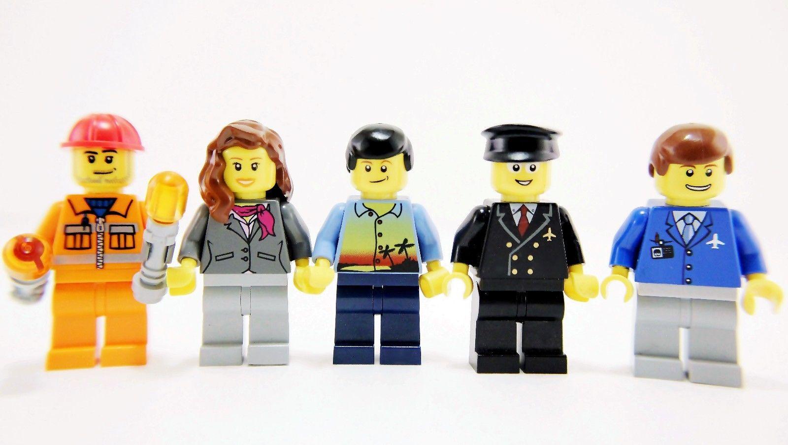 Compatible - City - 3182 - Airport - 703 Pieces