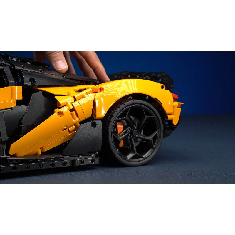LaoLiang MOC 03 - McLaren W1 Supercar - 4200 Pieces