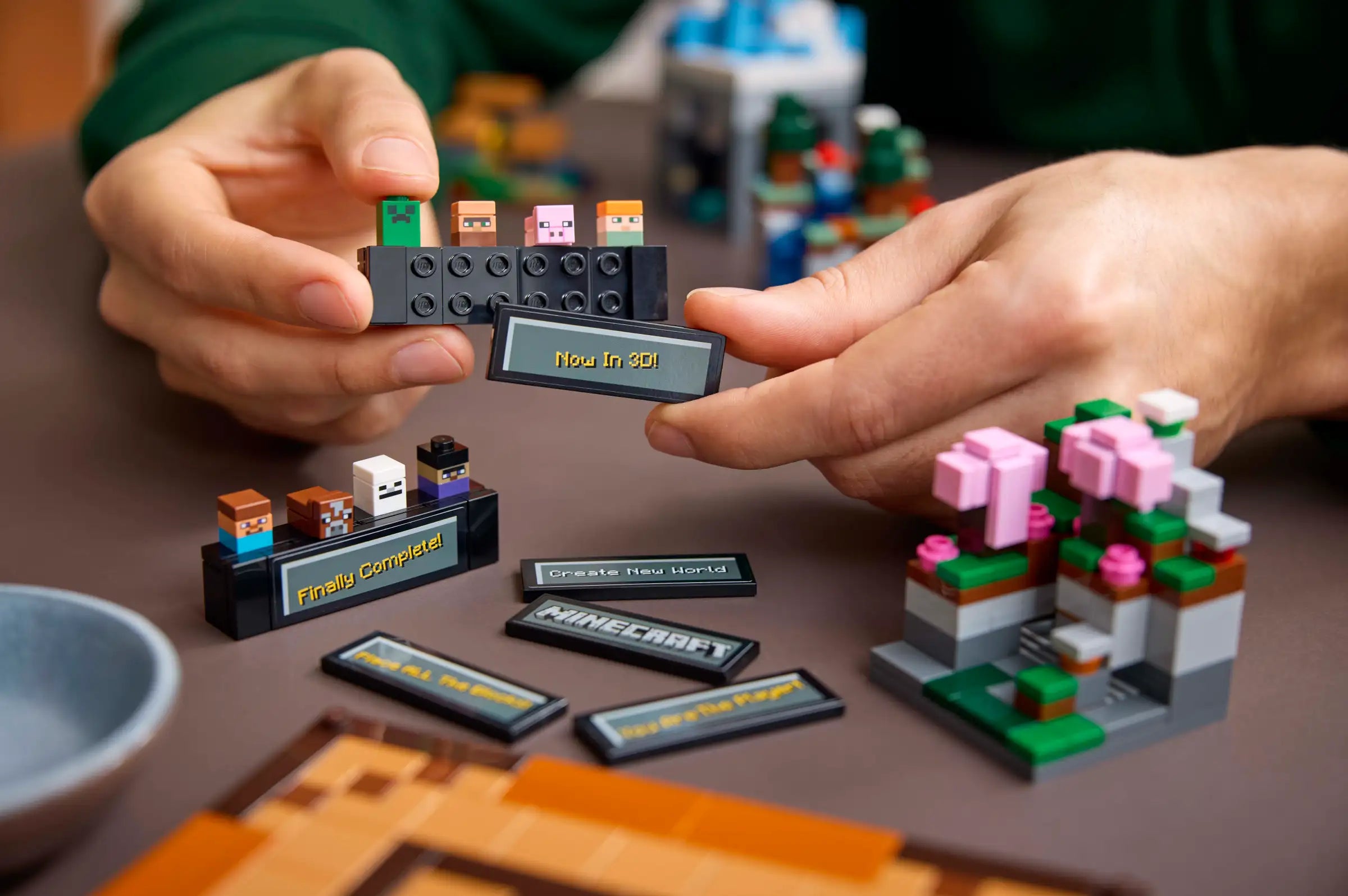 Compatible - Minecraft - 21265 - The Crafting Table - 1195 Pieces