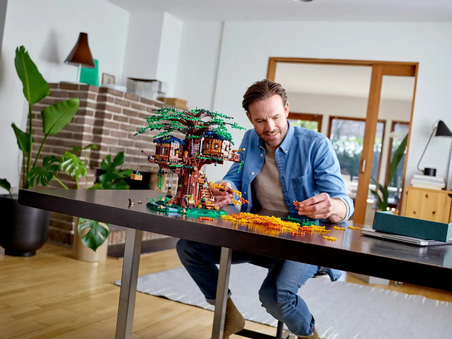 Compatible - IDEAS - 21318 - Tree House - 3,036 pieces