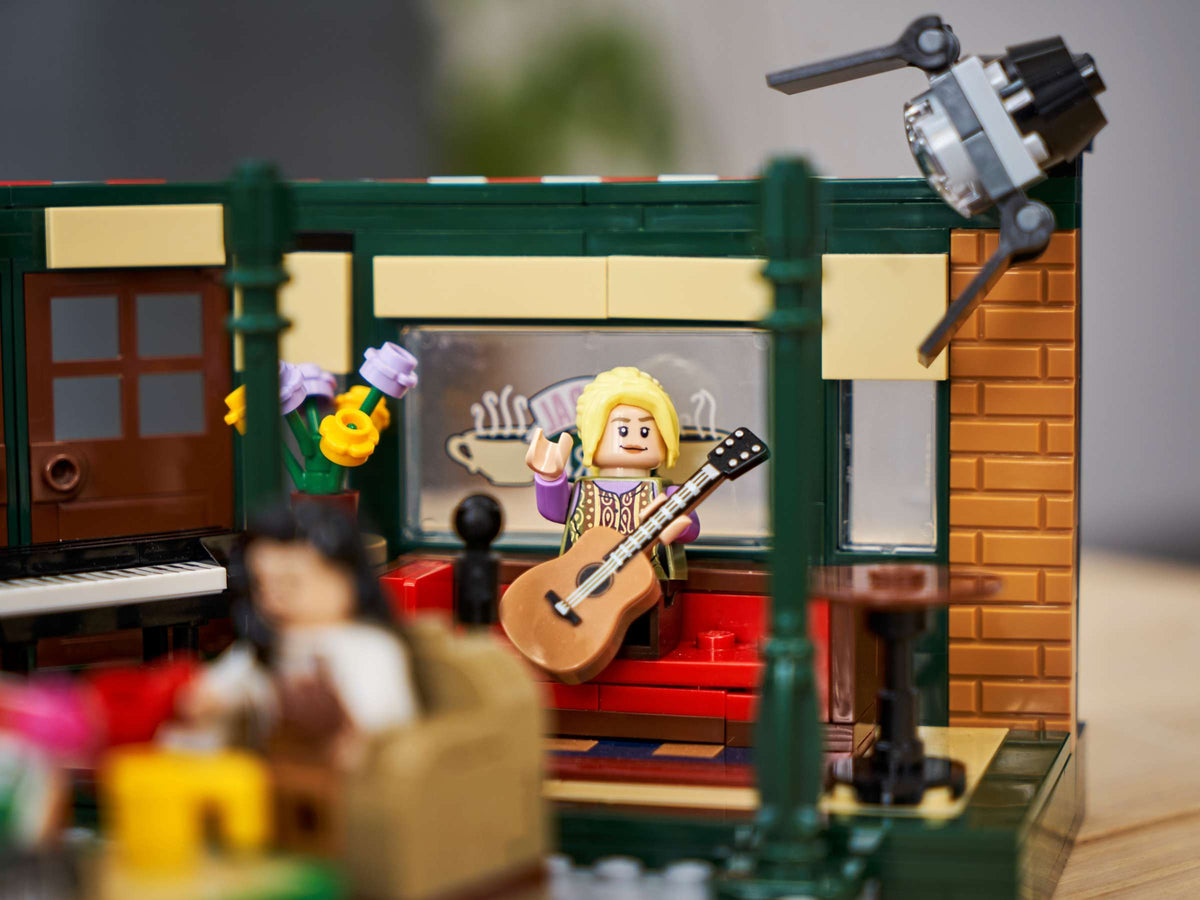 Compatible - IDEAS - 21319 - Friends - Central Perk Cafe - 1228 Pieces