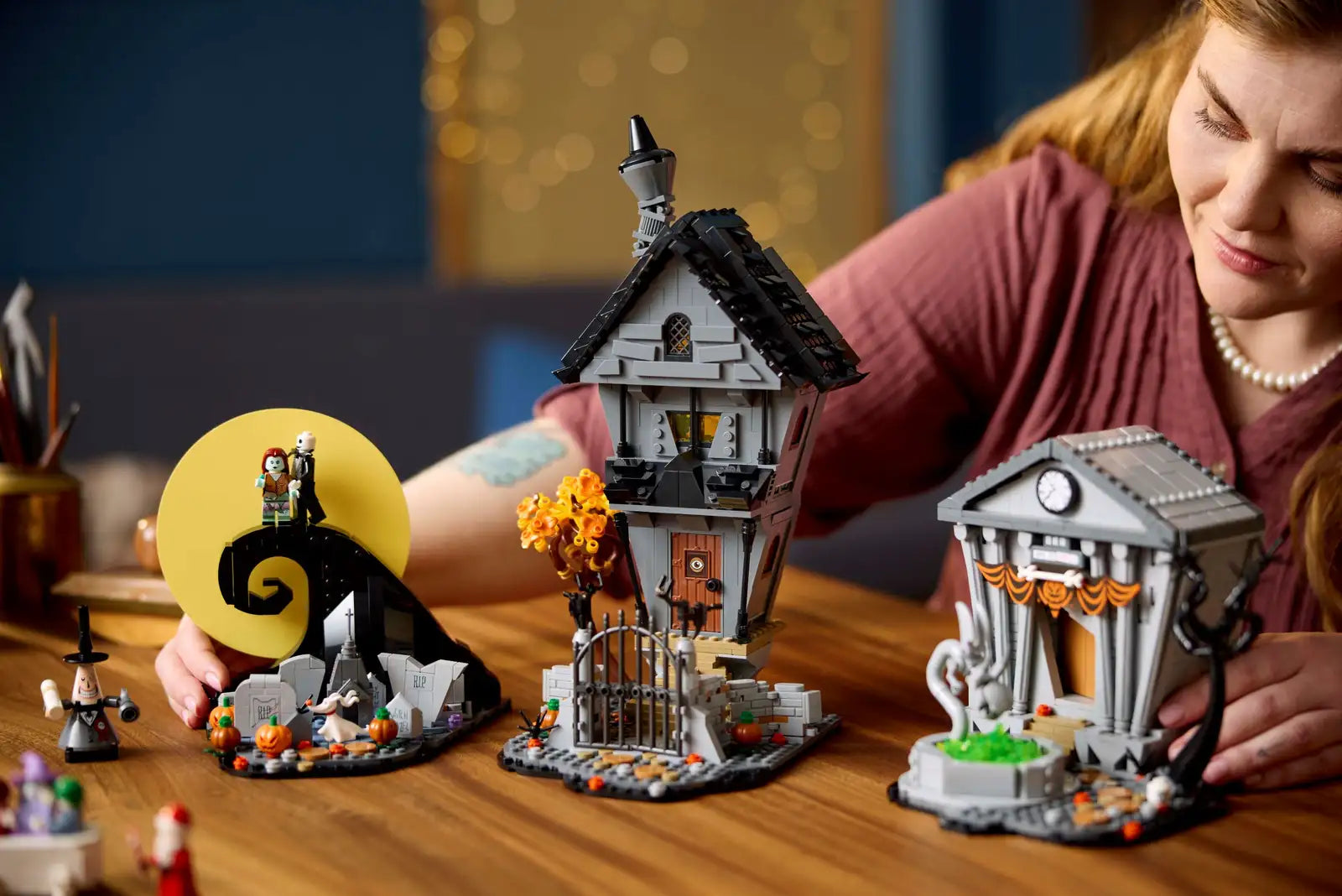 Compatible - IDEAS - 21351 - Disney Tim Burton's - The Nightmare Before Christmas - 2193 Pieces