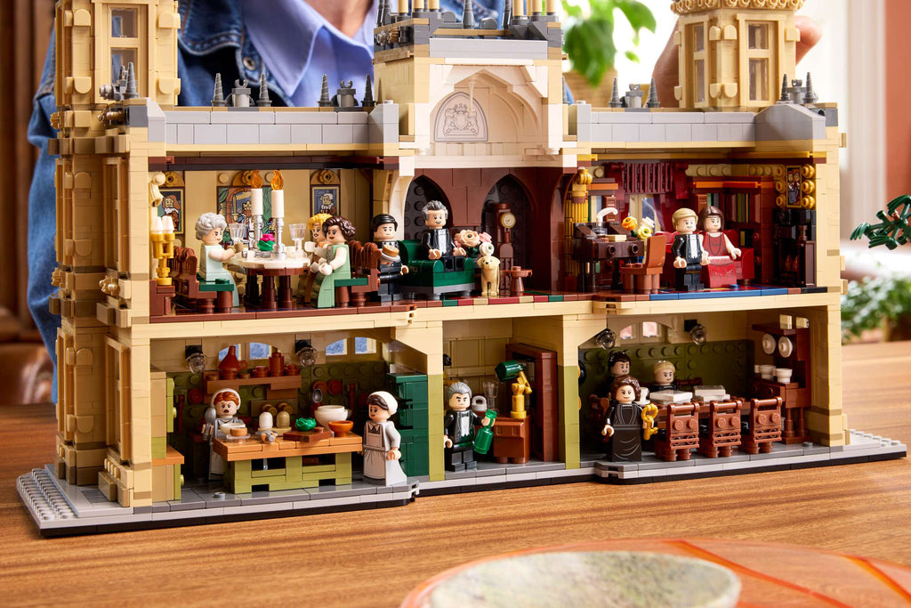 Compatible - IDEAS - 21373 - Downton Abbey - 4711 Pieces