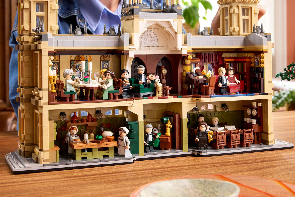Compatible - IDEAS - 21373 - Downton Abbey - 4711 Pieces
