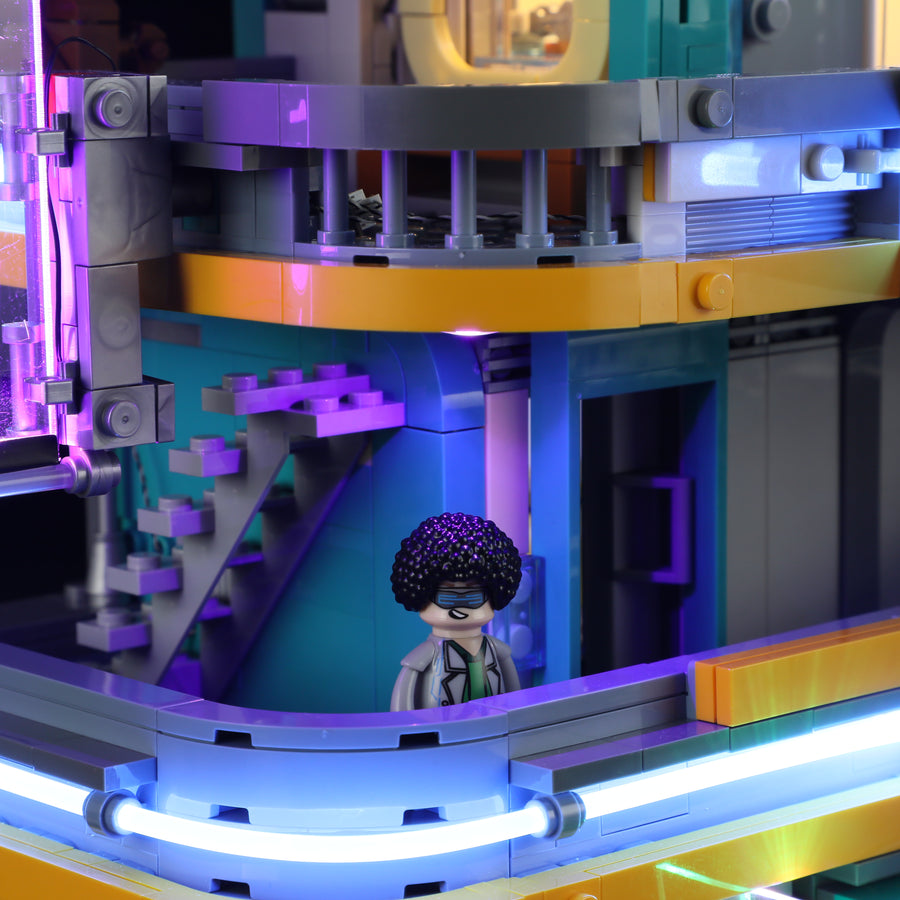 Funwhole/Lumibricks - F9042 - Cyberpunk Apartment - 2507 Pieces