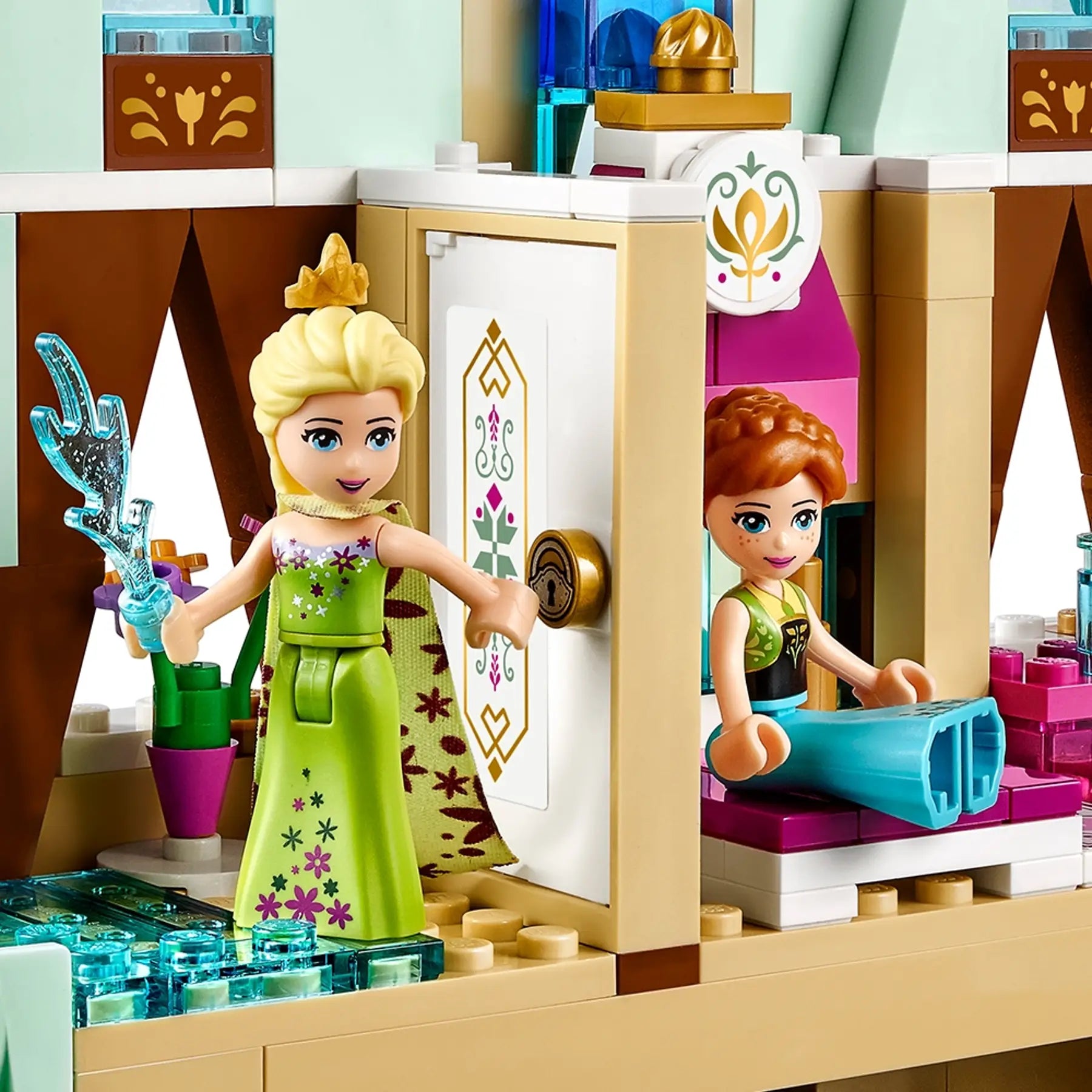 Compatible - Disney - 41068 - Frozen - Arendelle Castle Celebration - 477 Pieces