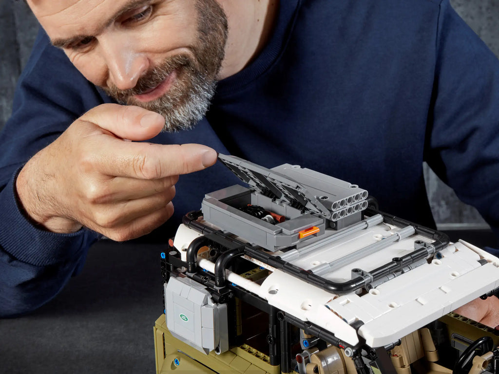 Compatible - Technic - 42110 - Land Rover Defender - 2573 Pieces