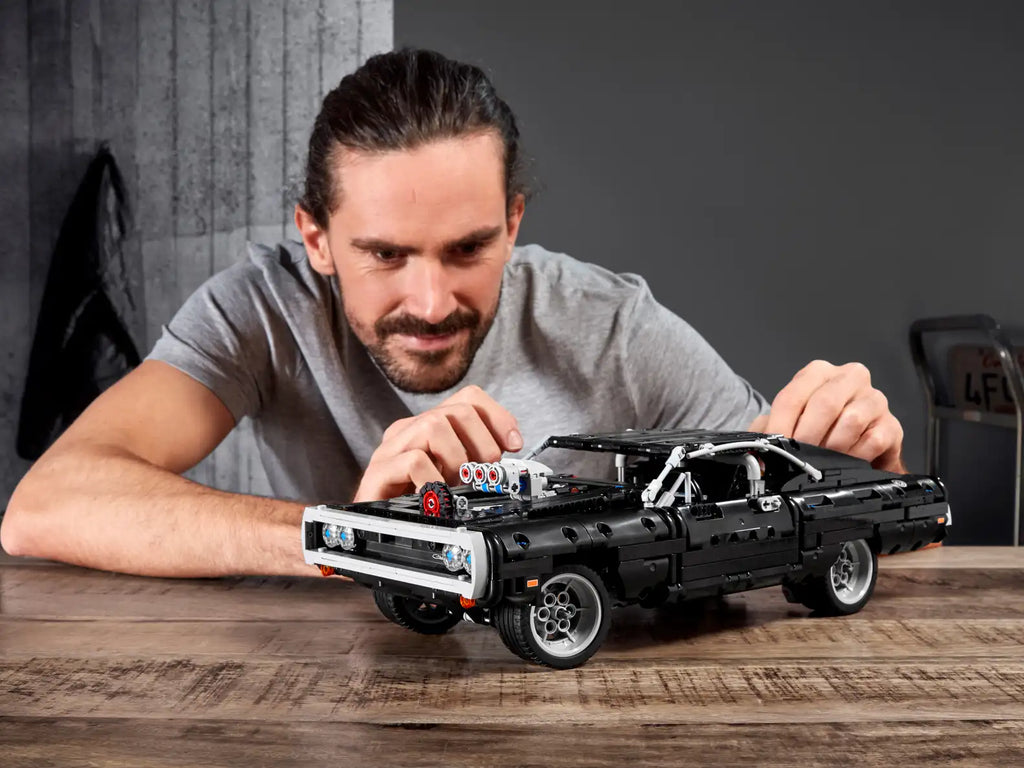 Compatible - Technic - 42111 - Dom's Dodge Charger - 1077 Pieces