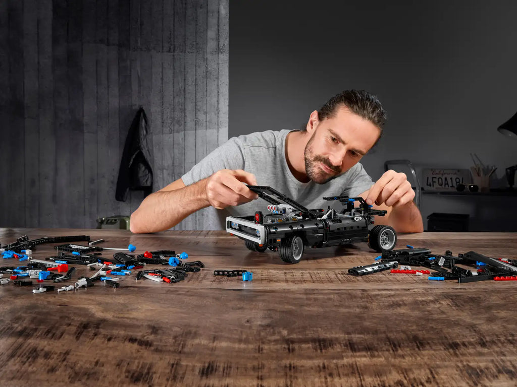 Compatible - Technic - 42111 - Dom's Dodge Charger - 1077 Pieces