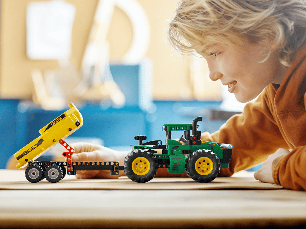 Compatible - Technic - 42136 - John Deere 9620R 4WD Tractor - 390 Pieces