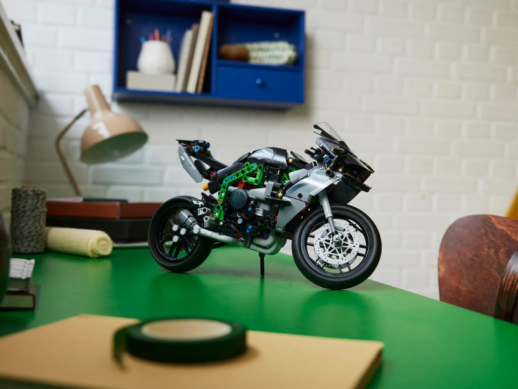 Compatible - Technic - 42170 - Kawasaki Ninja H2R Motorcycle - 643 Pieces