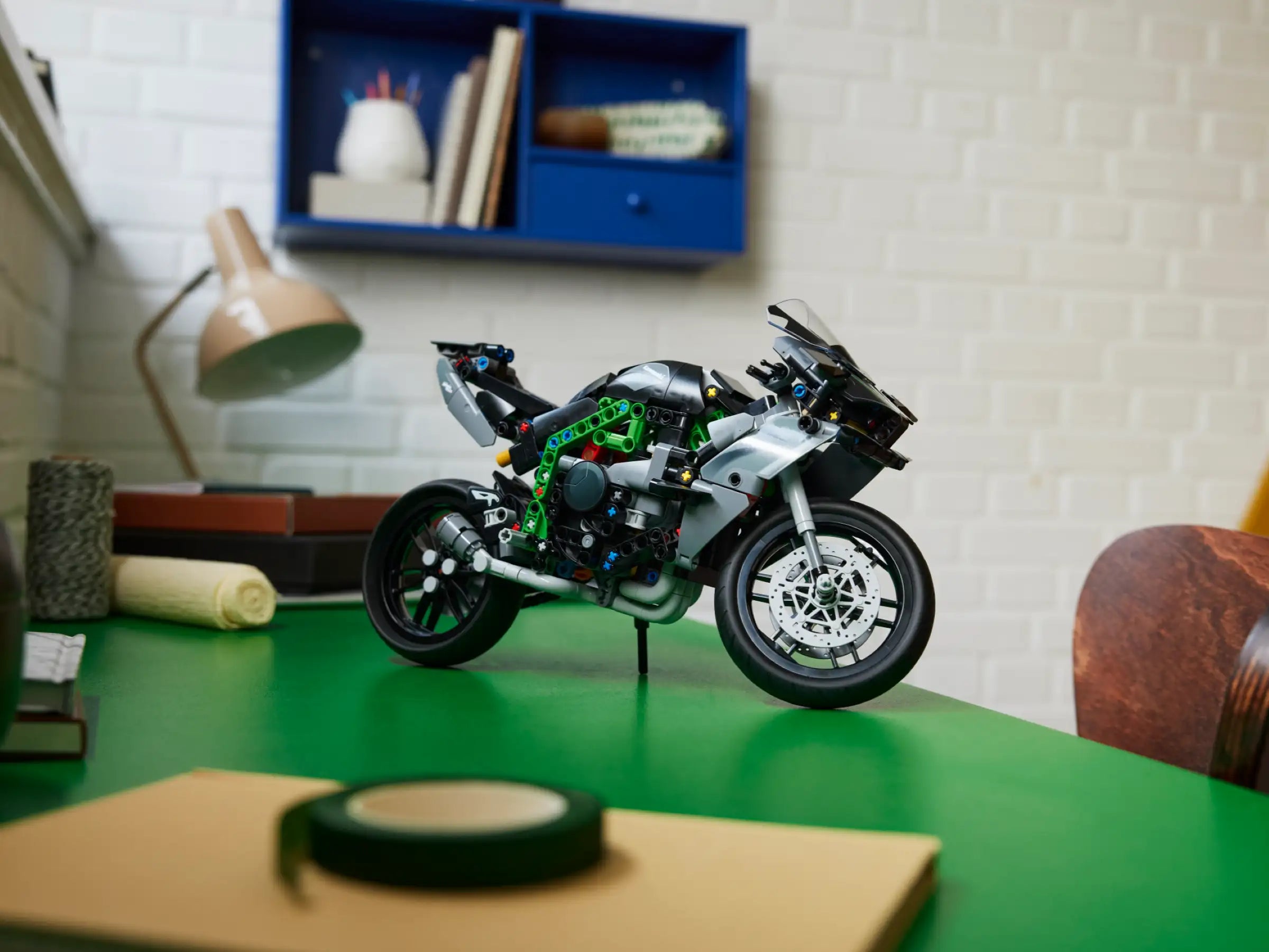 Compatible - Technic - 42170 - Kawasaki Ninja H2R Motorcycle - 643 Pieces