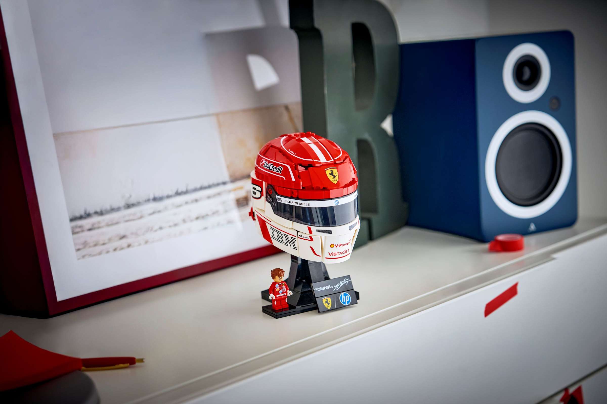 Compatible - 43014 - Scuderia Ferrari HP Charles Leclerc Helmet - 886 Pieces