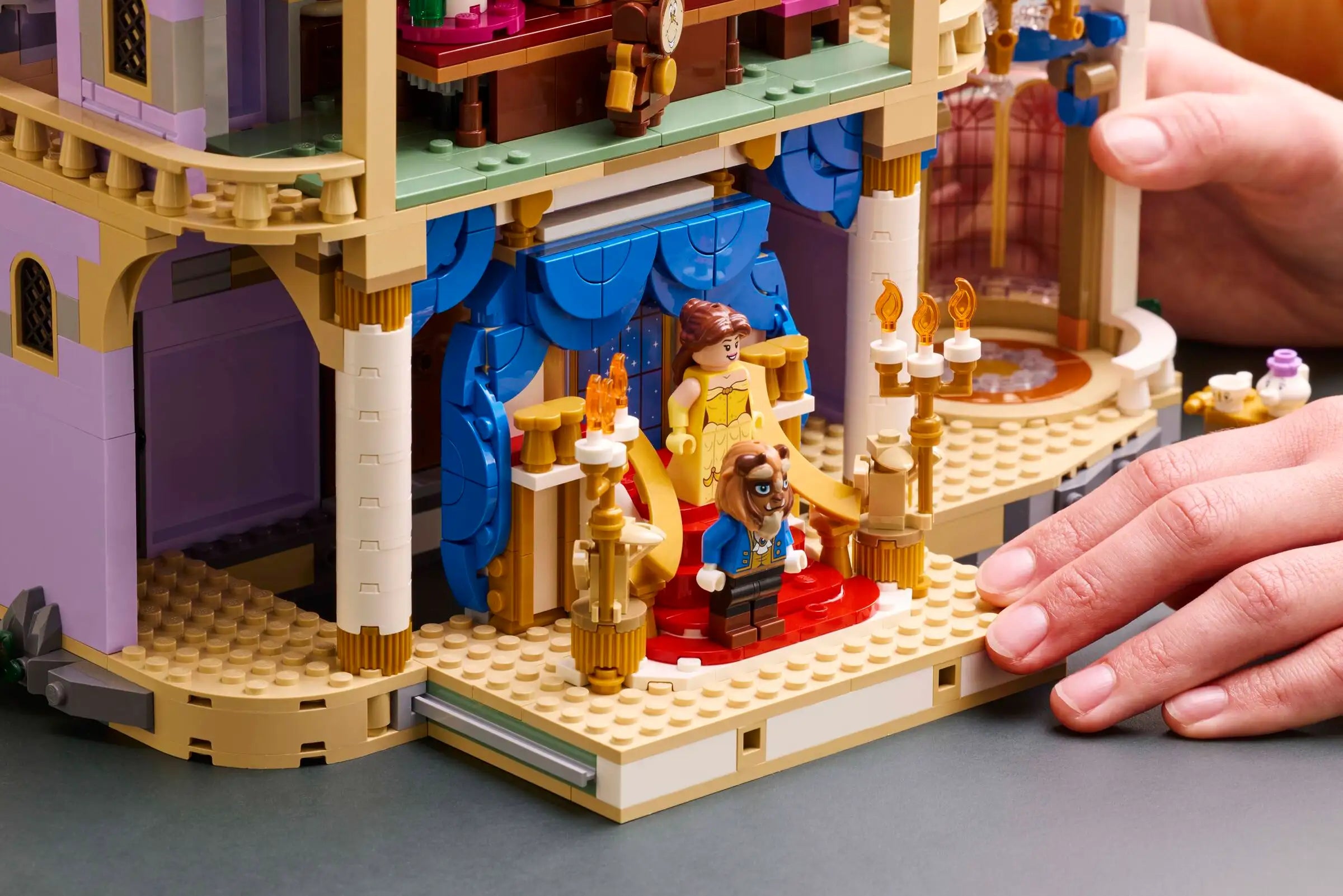 Compatible - Disney - 43263 - Beauty And The Beast Castle - 2916 Pieces