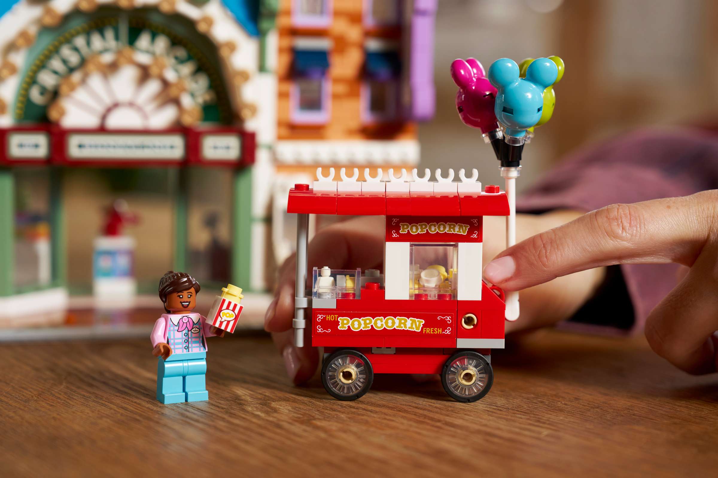 Compatible - Disney - 43302 - Main Street, U.S.A. - 3899 Pieces