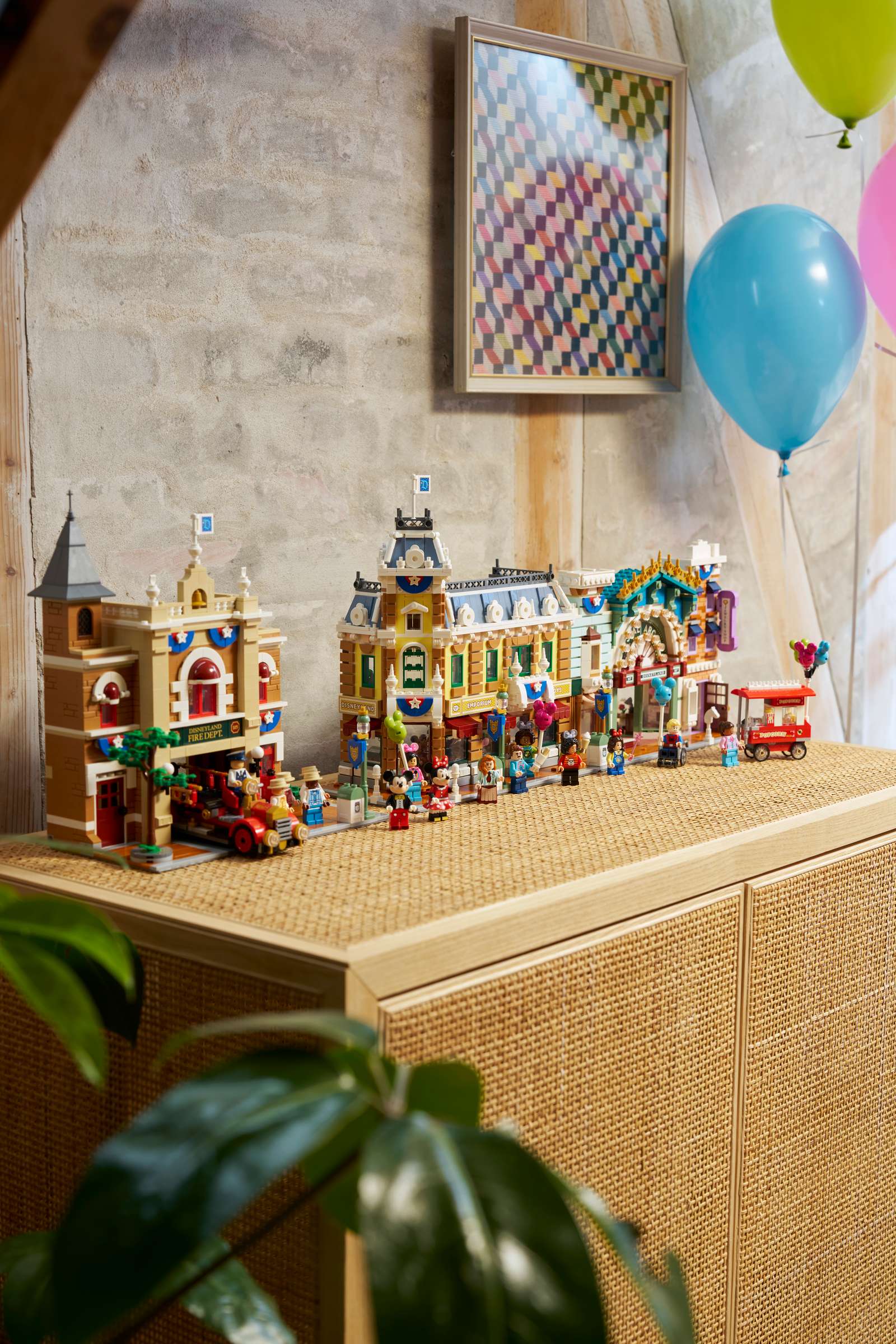 Compatible - Disney - 43302 - Main Street, U.S.A. - 3899 Pieces