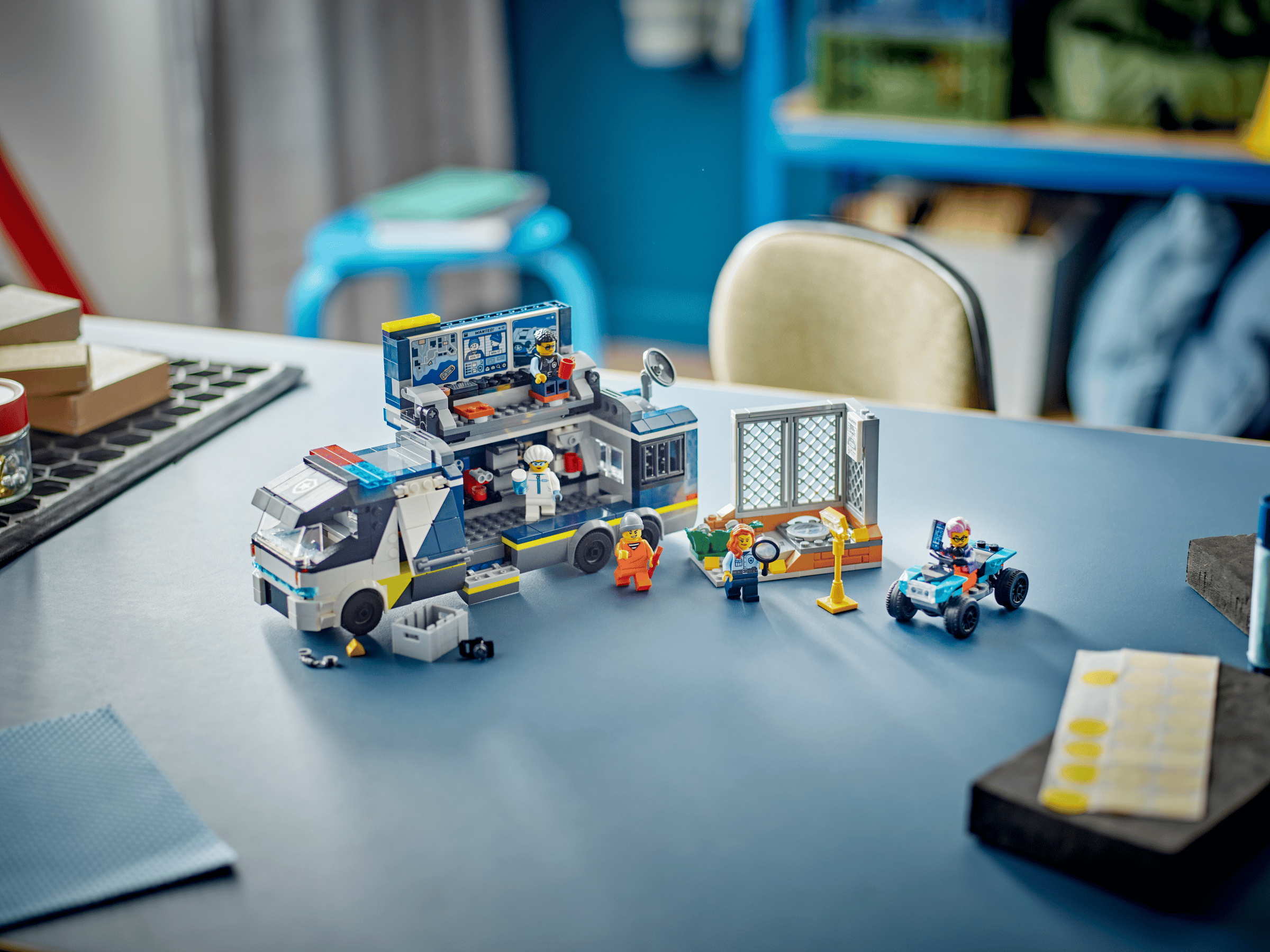 Compatible - City - 60418 - Police Mobile Crime Lab Truck - 674 Pieces