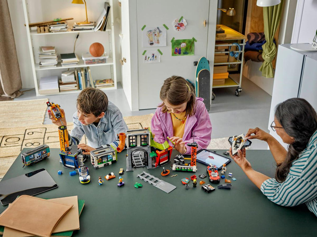 Compatible - City - 60473 - The City Tower - 1941 Pieces