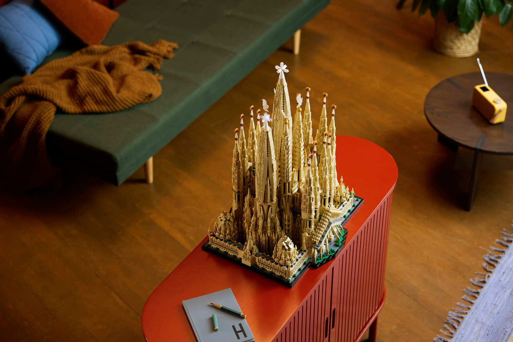 Compatible - Architecture - 21065 - Sagrada Família - 12060 Pieces