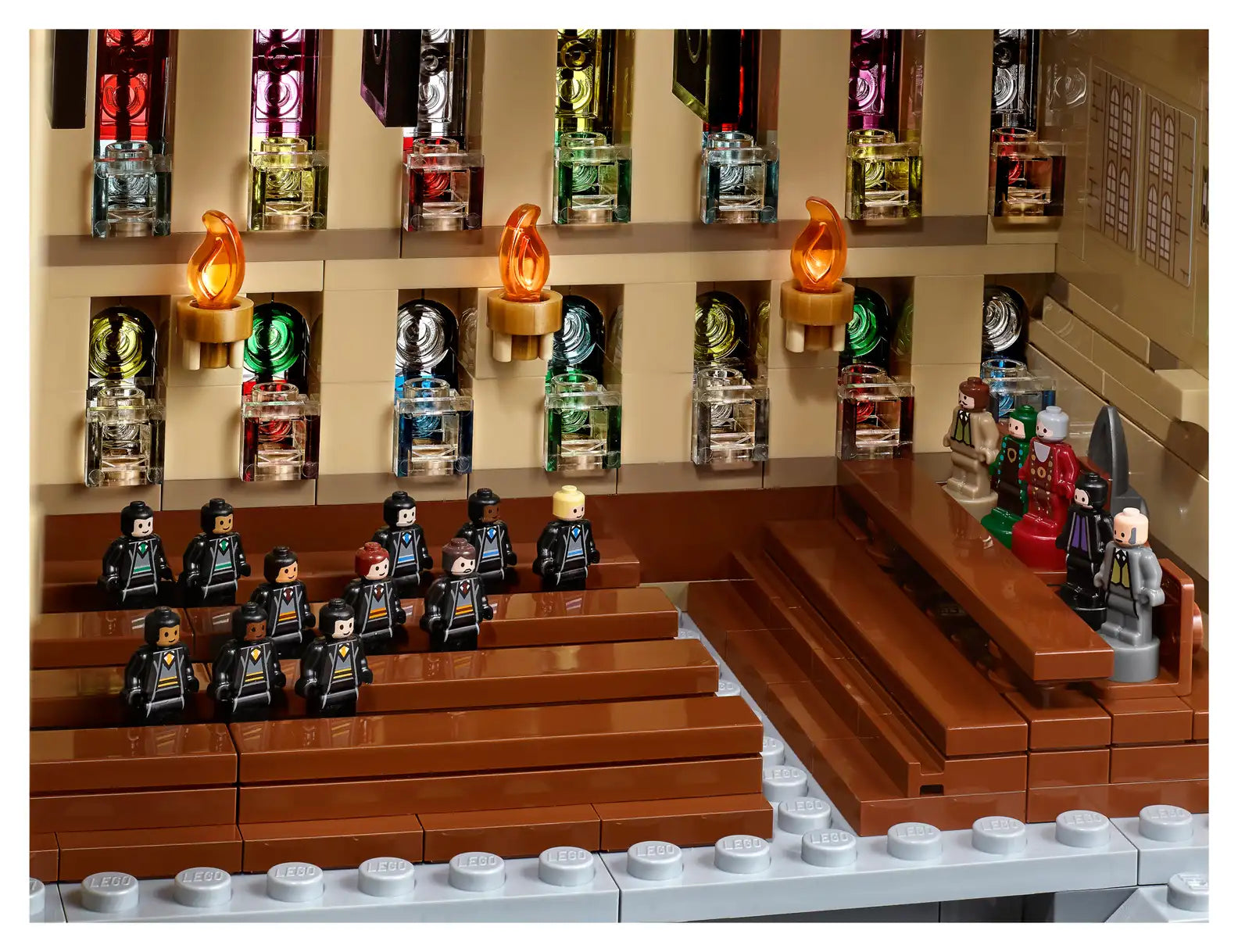 Compatible - Harry Potter - 71043 - Hogwarts Castle - 6020 Pieces