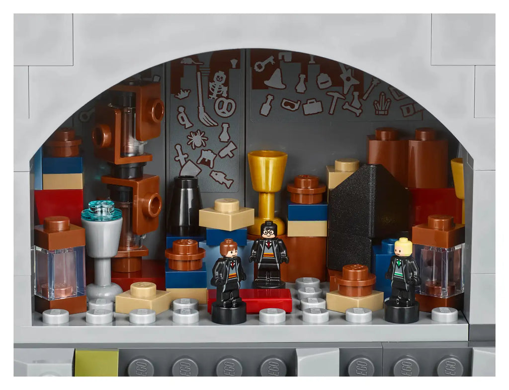 Compatible - Harry Potter - 71043 - Hogwarts Castle - 6020 Pieces