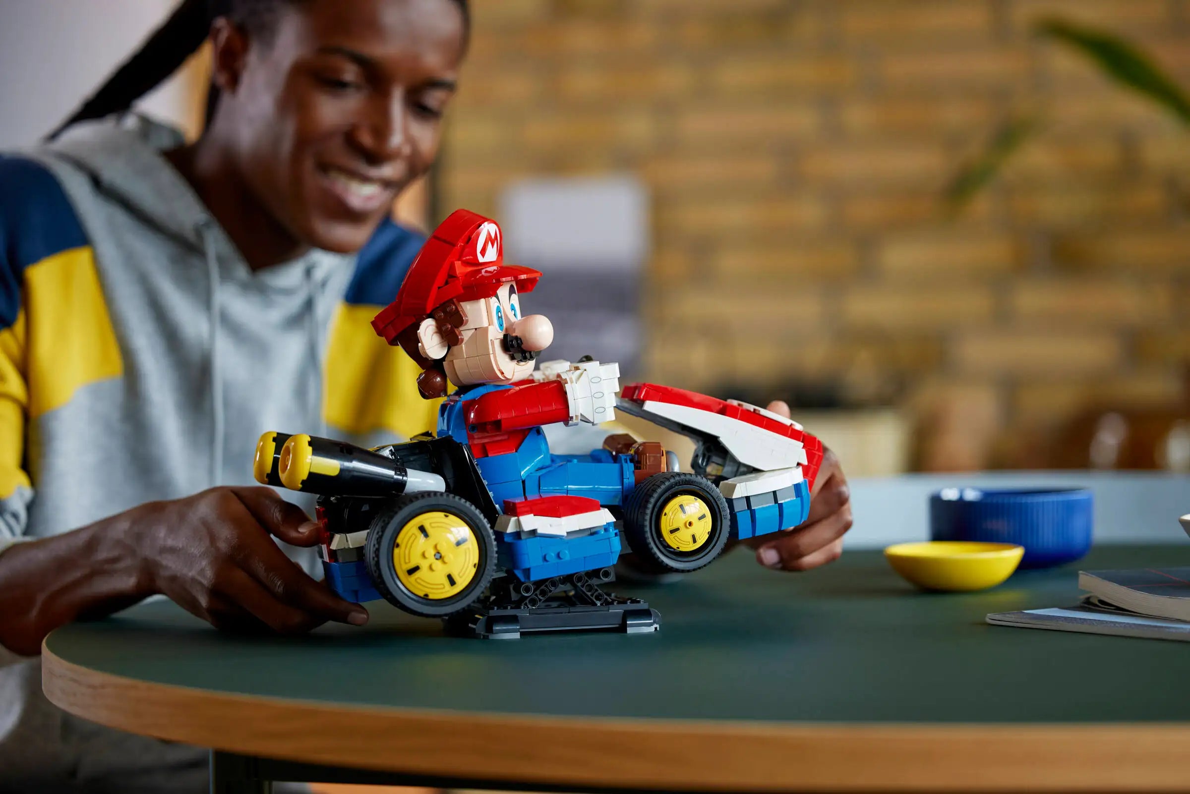 Compatible - Super Mario - 72037 – Mario & Standard Kart - 1972 Pieces