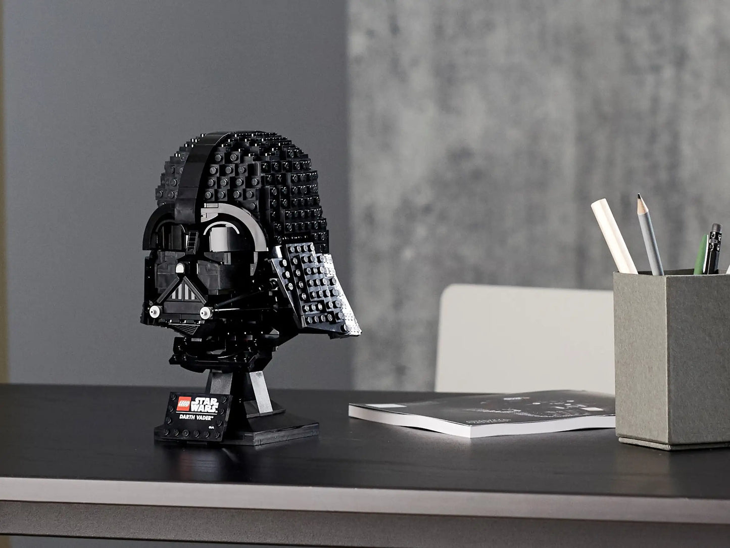 Compatible - 75304 - Star Wars - Darth Vader Helmet - 834 Pieces