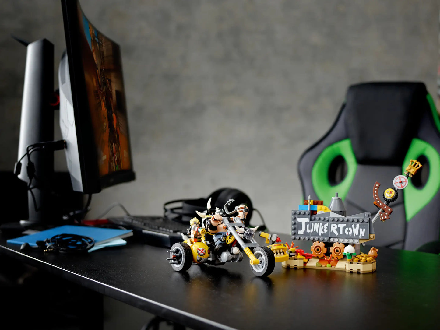 Compatible - 75977 - Overwatch Series - Junkrat And Roadhog - 380 Pieces