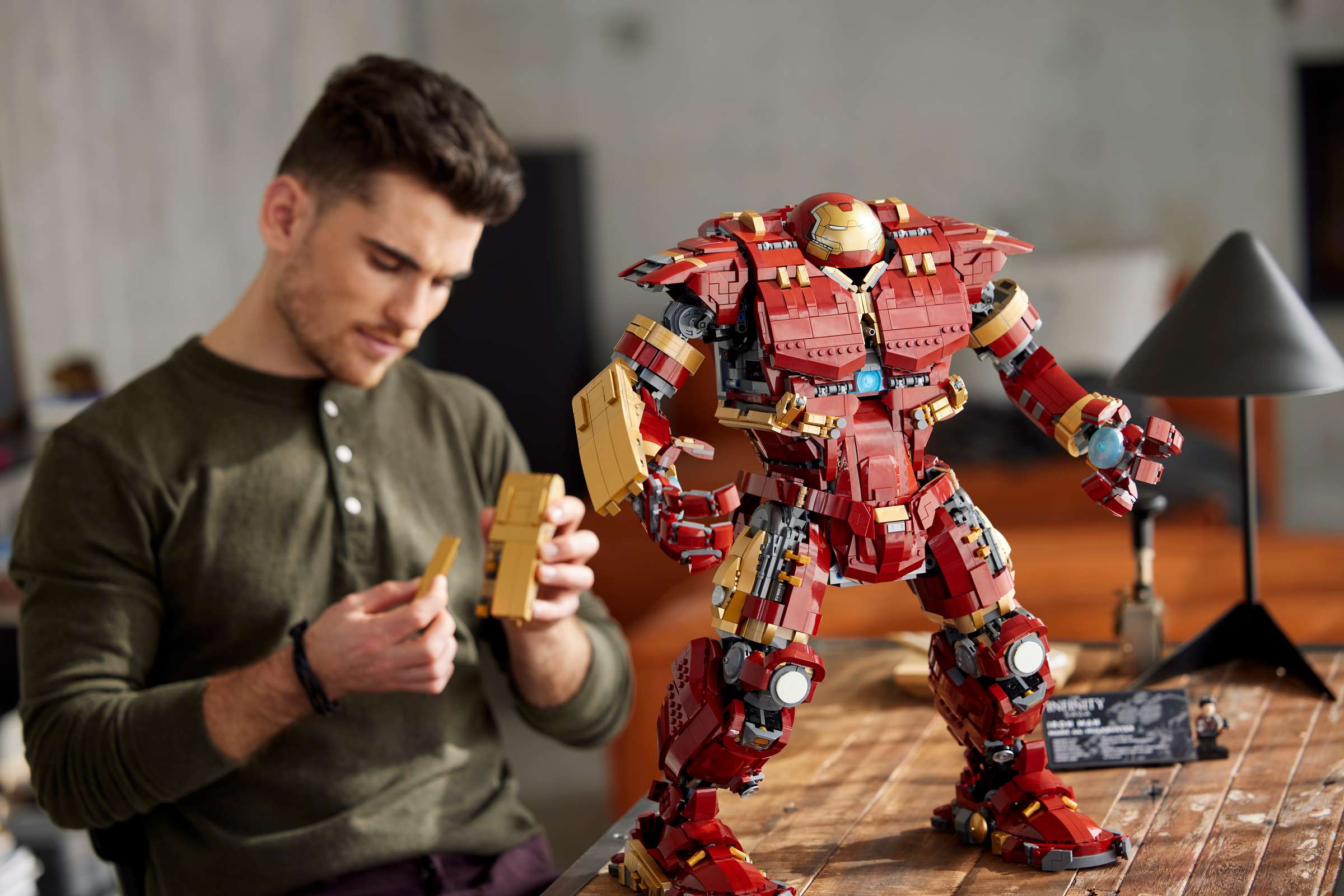 Compatible - MARVEL - 76210 - Hulkbuster - 4049 Pieces