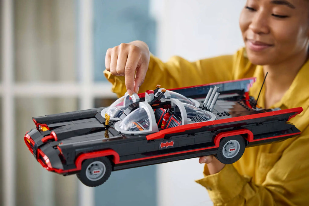Compatible - Batman - 76328 - The Classic TV Series Batmobile - 1822 Pieces
