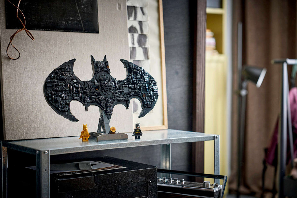 Compatible - 76330 - Batman - Batman Logo - 678 Pieces