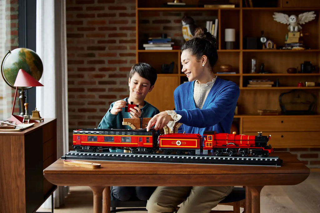 Compatible - Harry Potter - 76405 - Hogwarts Express - Collector's Edition - 5129 Pieces