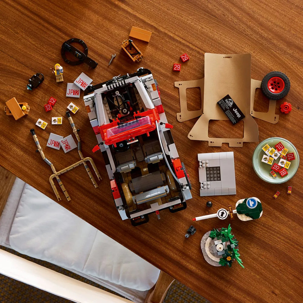 Compatible - 77984 - Jurassic Park Jeep Wrangler - 1924 Pieces