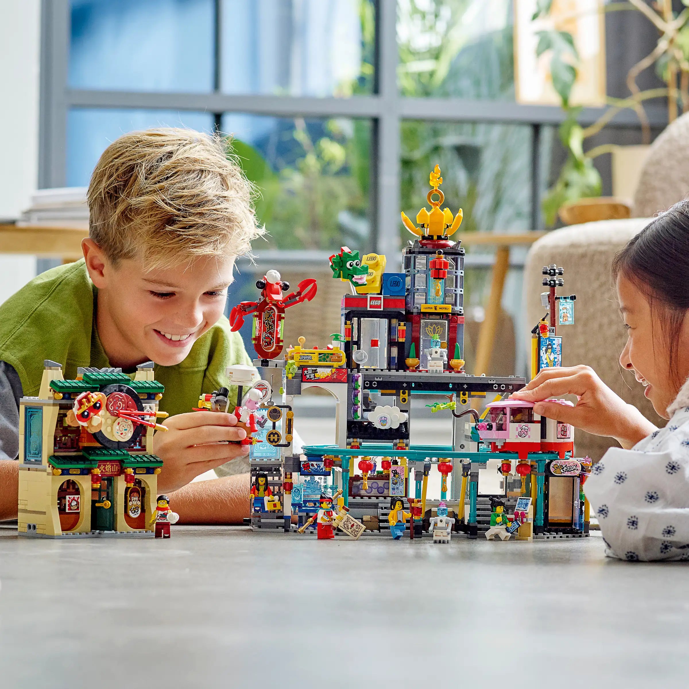 Compatible - Monkie Kid - 80036 - The City of Lanterns - 2187 Pieces
