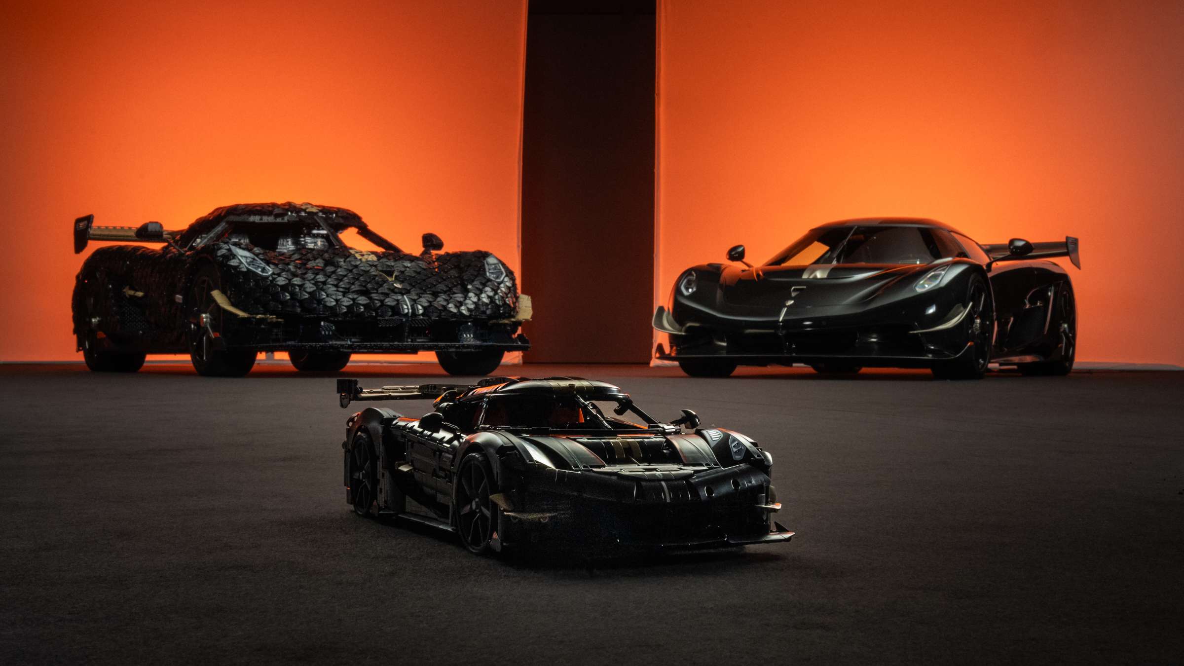 Compatible - Technic - 42232 - Koenigsegg Sadair's Spear Megacar - 4104 Pieces
