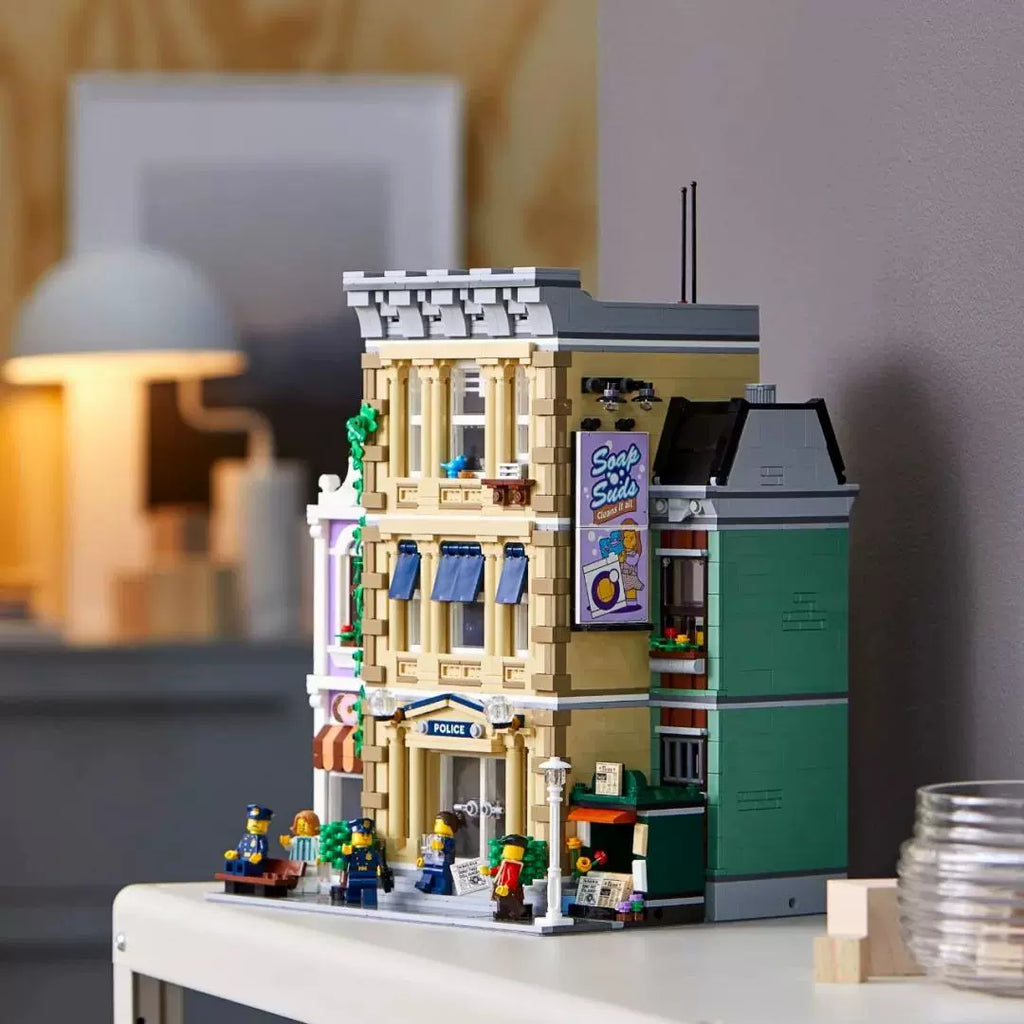 Compatible - Icons - 10278 - Police Station - 2923 Pieces