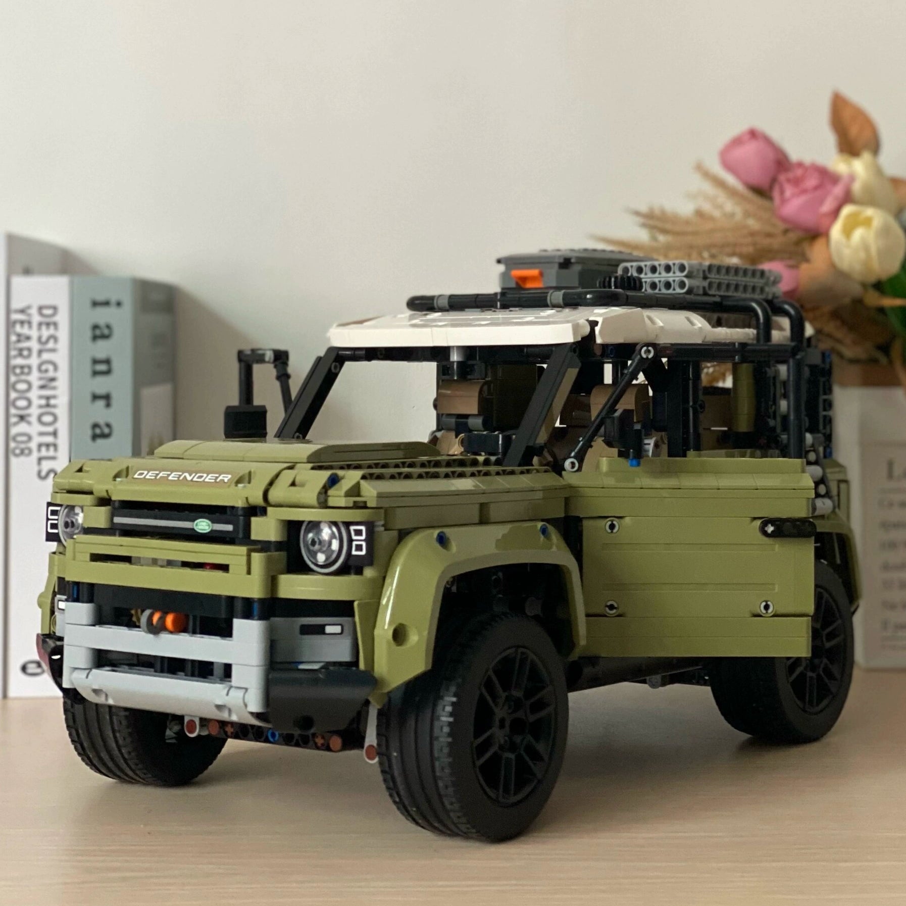 New Land Rover Defender Difficulty Building Blocks RC Car Electric Mechanic Set Off-Road Boy Building Toy 42110